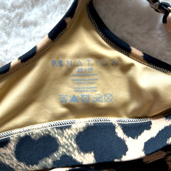 PE‎ Nation Sports Bra XS leopard animal print top adjustable straps - Picture 6 of 7